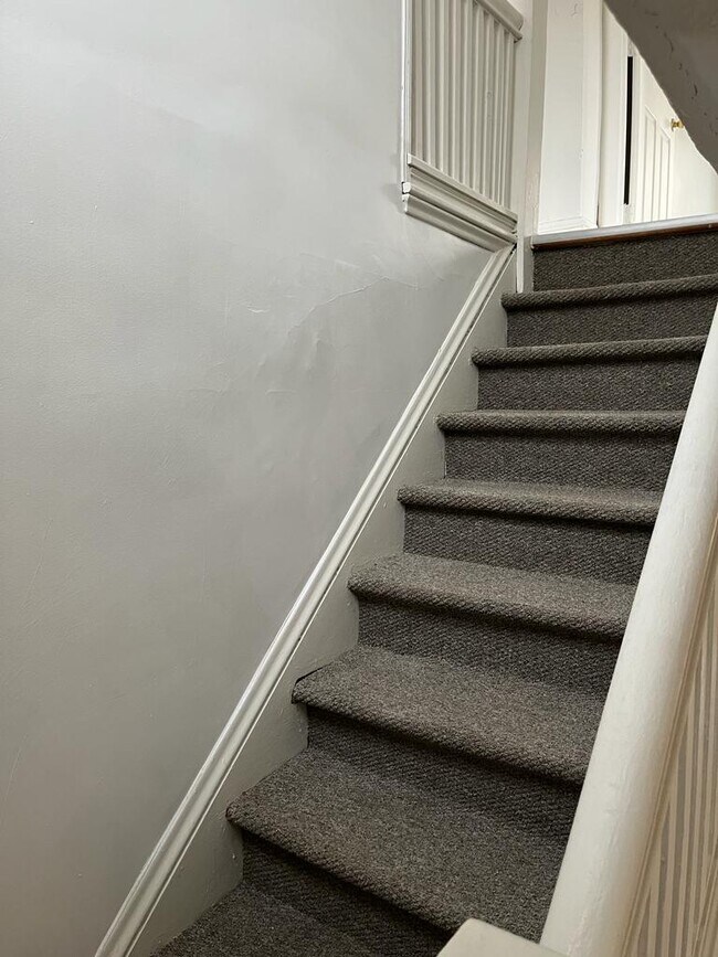 Building Photo - 1000 Walnut St