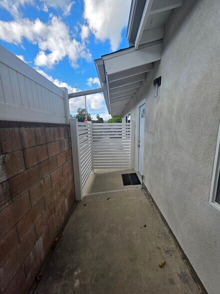 Building Photo - 18230 Chase St