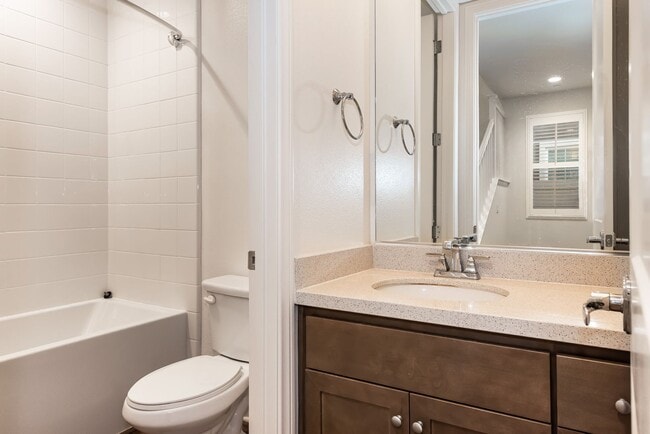 Building Photo - Village at Los Carneros 5 bdrm / 3 bth Home w/ 2-Car Garage and AC!