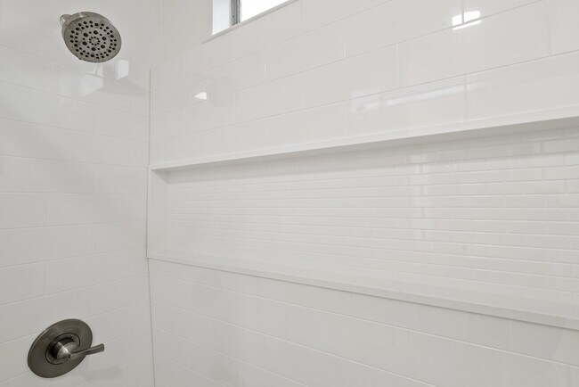 Building Photo - 34 Altamont Dr