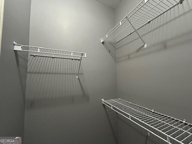 Building Photo - 1943 Hoods Fort Cir NW