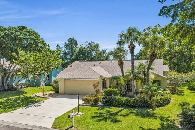 Building Photo - 16778 Willow Creek Dr