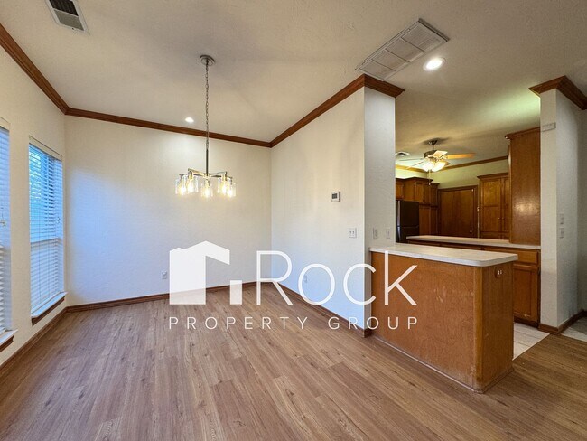 Building Photo - Charming 3-Bed 3-Bath Home with Tornado Shelter & Generator