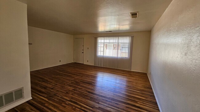 Building Photo - Louisiana Blvd SE-845