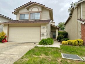 Building Photo - $3,690 / 3 BR - GORGEOUS THREE BEDROOM HOME IN PARKMONT AREA OF CENTRAL FREMONT