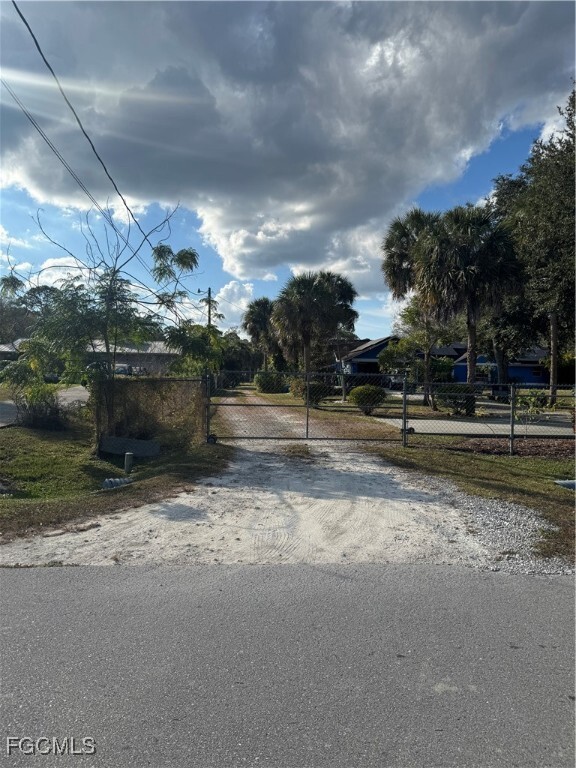 Building Photo - 291 16th St NE