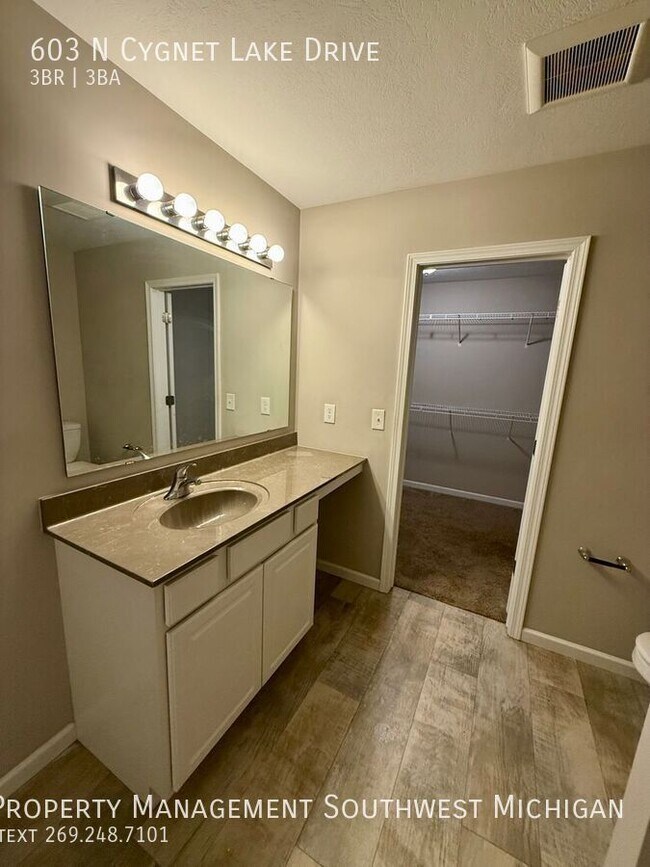 Building Photo - 603 Cygnet Lake Dr