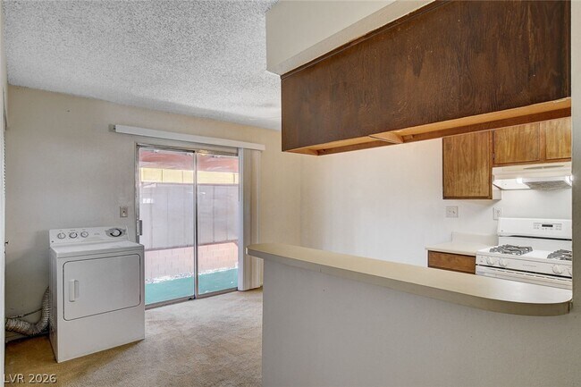 Building Photo - 401 N Lamb Blvd