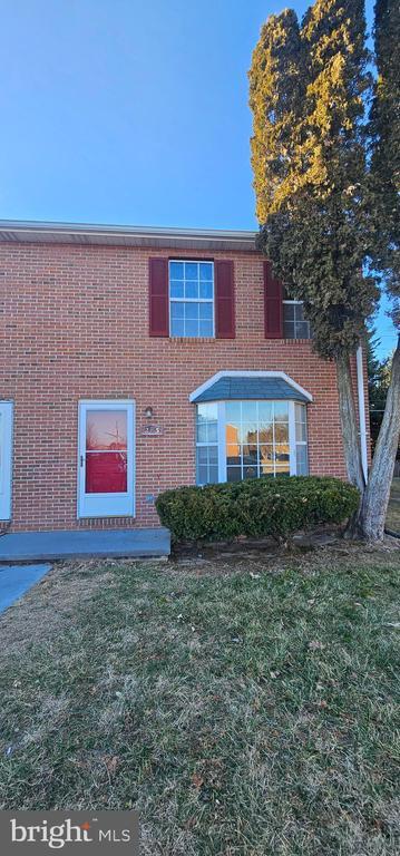 Building Photo - 225 Nottoway Dr