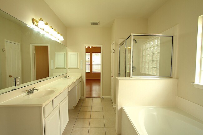 Building Photo - 4430 Waverly Canyon Ln