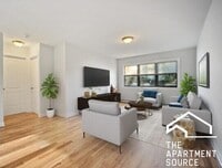 Building Photo - 696 Elm Pl