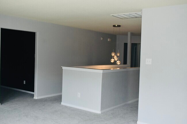 Building Photo - 28923 Birch Green Way