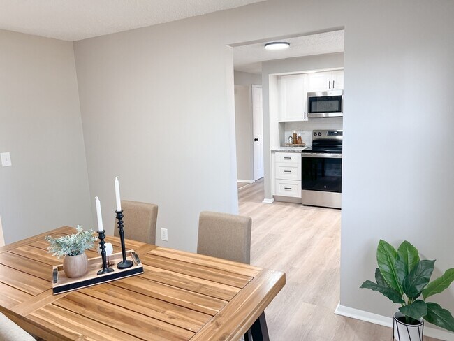 Building Photo - 7034 Rockhaven Pl