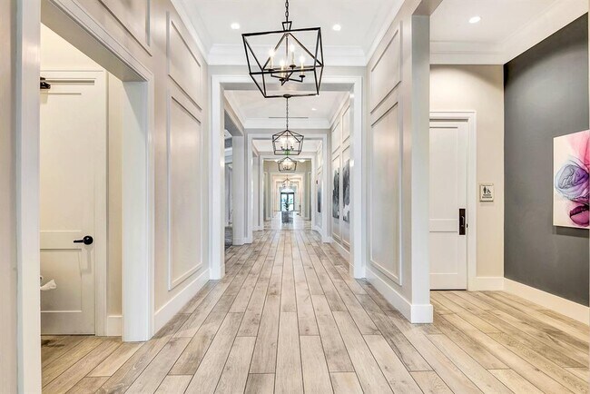 Building Photo - 6221 Fish Eagle Ct