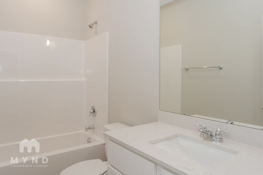 Building Photo - 229 Jerrie Lynn Blvd