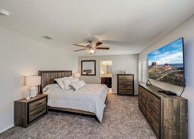 Building Photo - Westside area Rental (Completely Furnished) Beautiful 3 bed/2.5 baths