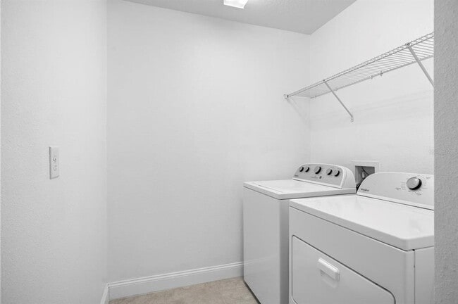 Building Photo - 212 Miles Ct