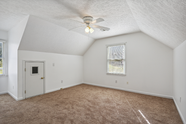 Building Photo - 1351 Hearthstone Way NW