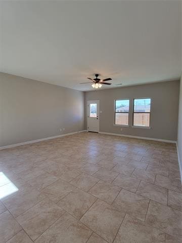 Building Photo - 129 Canales Cir