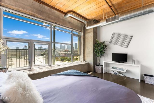 Building Photo - 530 S Hewitt St