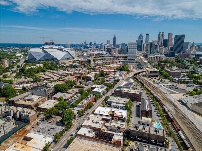 Building Photo - 215 Mitchell St SW