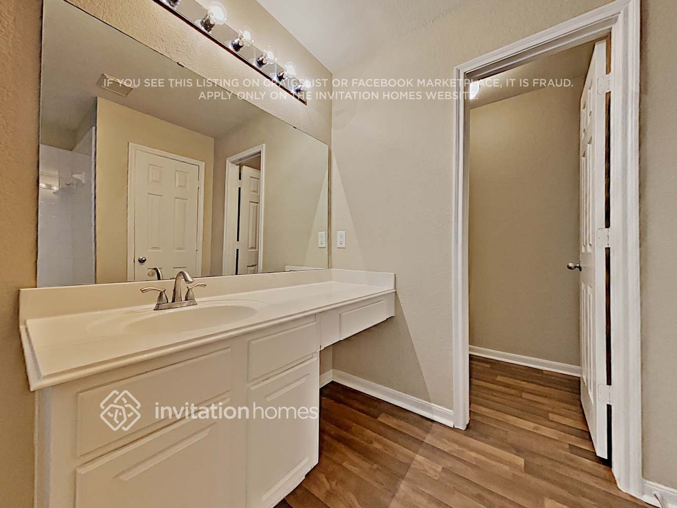 Building Photo - 13742 Clarks Fork Dr