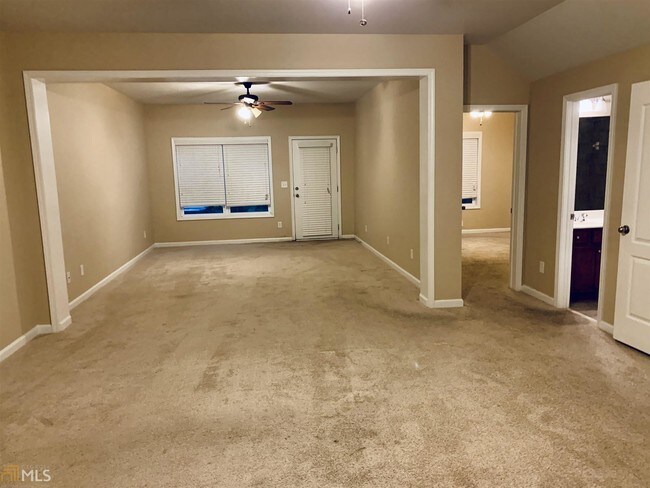 Building Photo - 5868 Norfolk Chase Dr