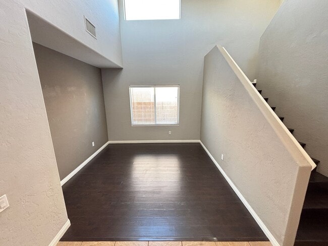 Building Photo - Gorgeous 3Bed/2.5Bath, 2-Story Home located in the Aliante Area- $500 Off Move In Fees