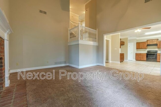 Building Photo - 4375 Big Horn Dr S
