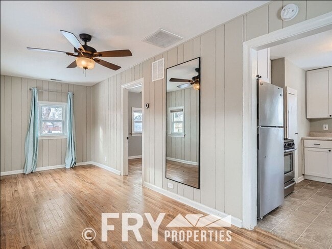 Building Photo - 98 S Newland St