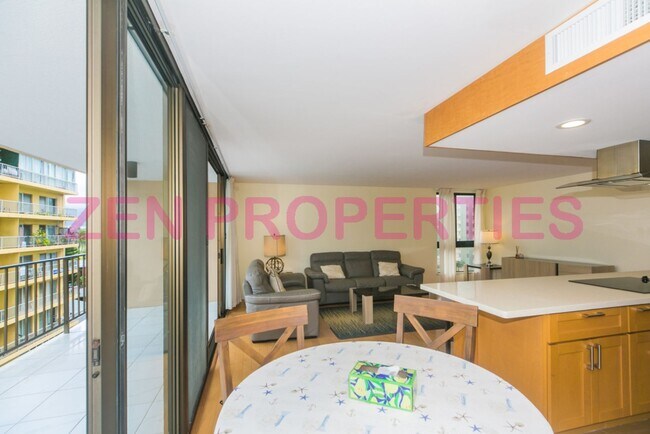 Building Photo - 250 ?Ohua Ave