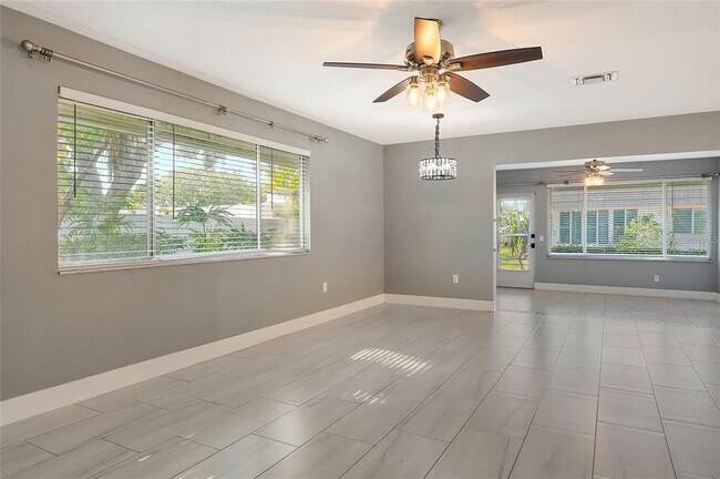 Building Photo - 2332 Canalbluff Pl