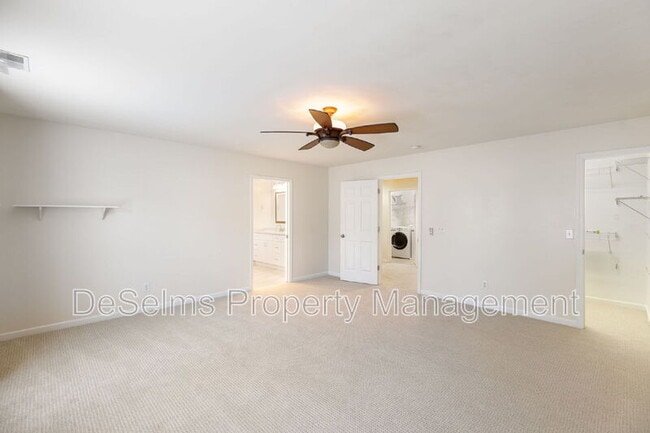 Building Photo - 1405 S Glenleigh Ct