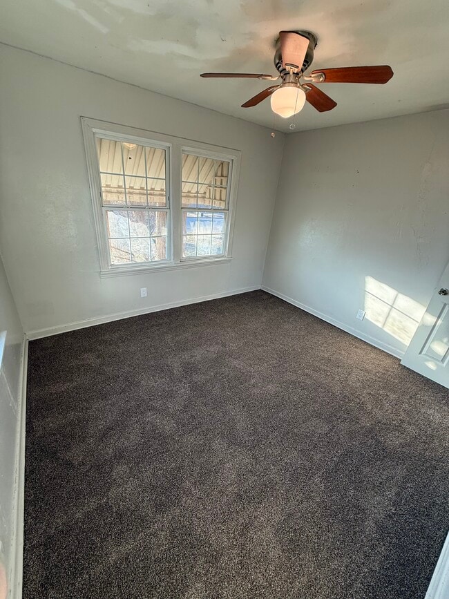 Building Photo - 1913 Gilbert Ave