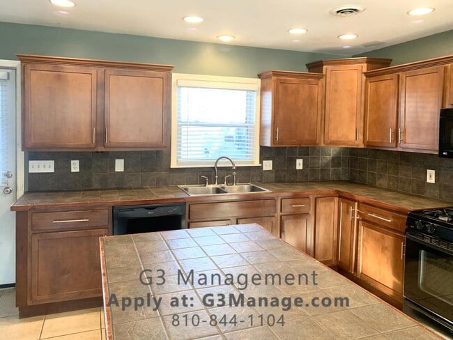 Building Photo - 6304 Stephen