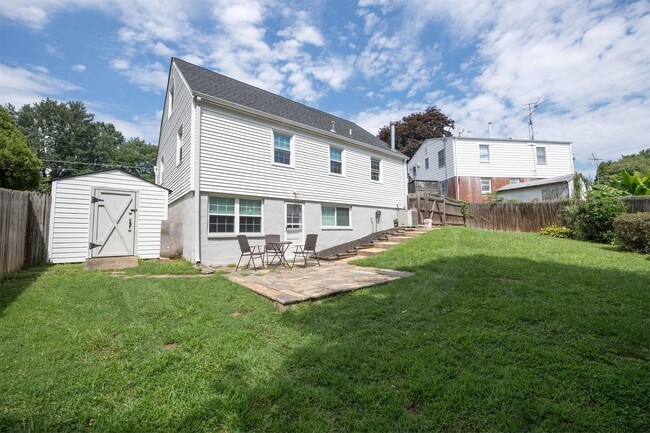 Building Photo - 4002 Spruell Dr