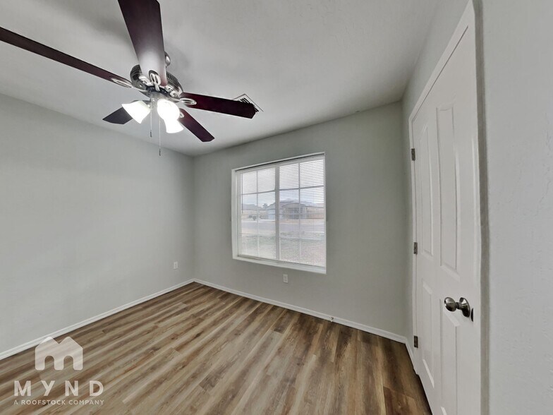 Building Photo - 14672 S Redondo Rd