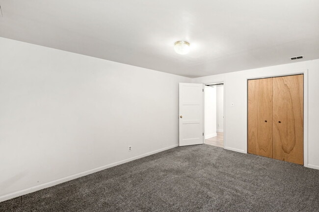 Building Photo - 3516 7th Ave S
