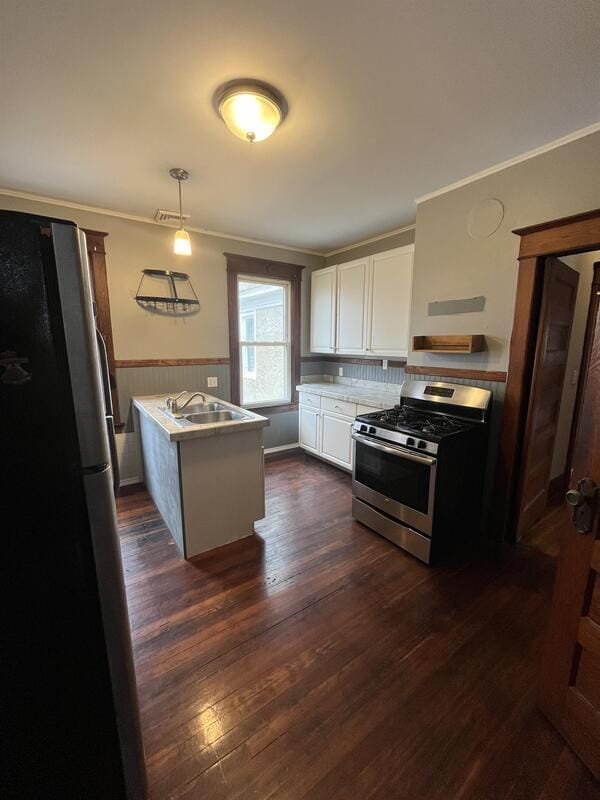 Building Photo - 20 Besch Ave