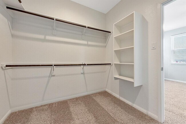 Building Photo - 9814 Magnolia Village Ln
