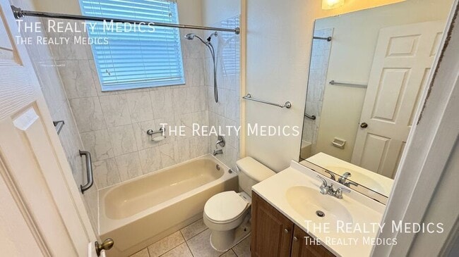Building Photo - 13628 Tetherline Trail