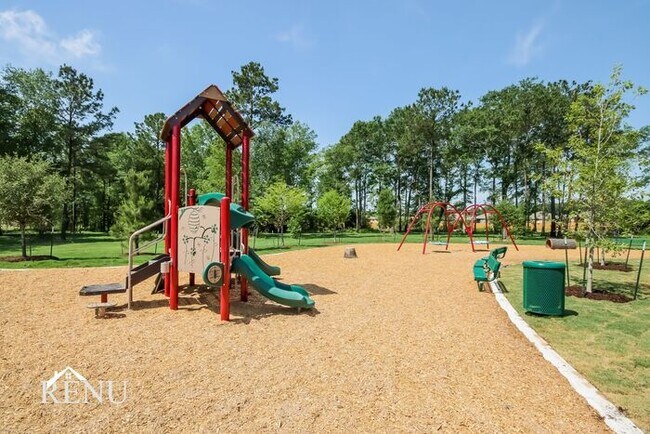 Building Photo - 10414 Sweetwater Creek Dr