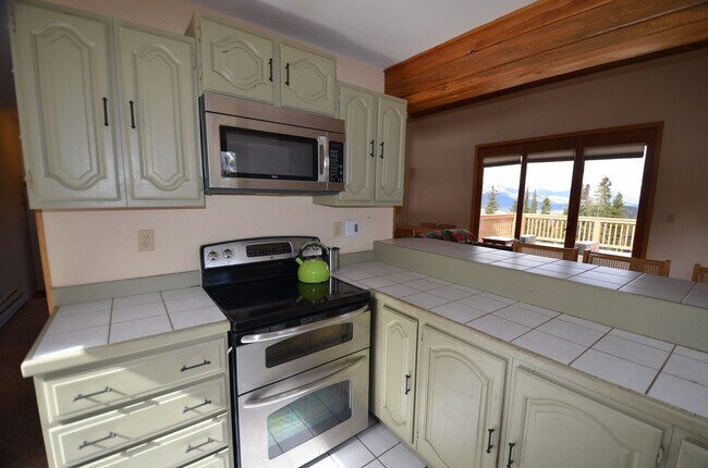 Building Photo - 416 Fuller Placer Rd