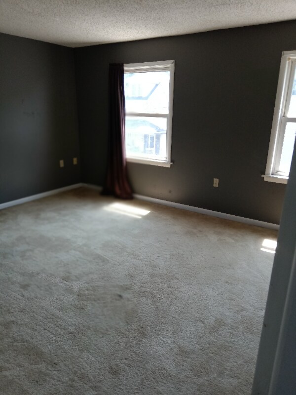 Building Photo - 408 Willow Ave