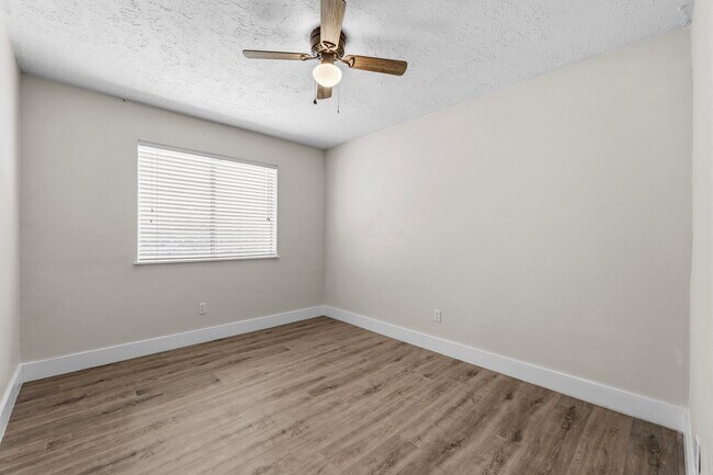 Building Photo - 3535 Nutwood Ln