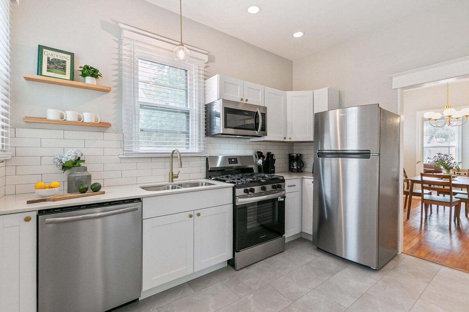 Building Photo - 2619 E 12th Ave