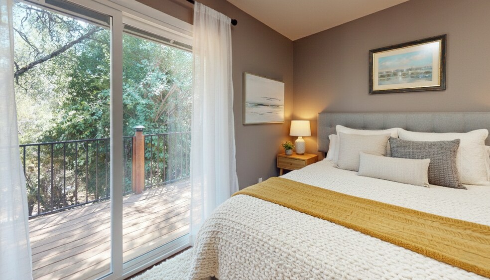 Building Photo - 15395 Lake Arthur Rd