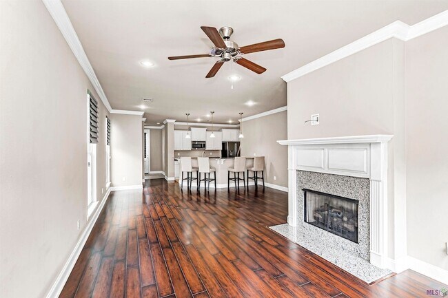 Building Photo - 18177 Pinehurst Dr