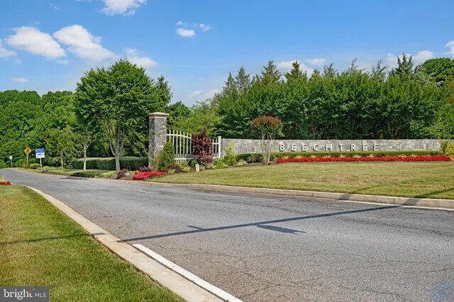 Building Photo - 15527 Sunningdale Pl