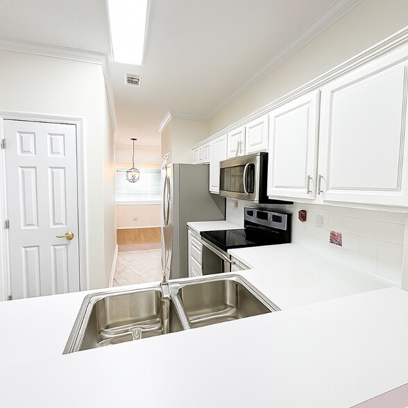 Building Photo - 4240 Coquina Harbour Dr